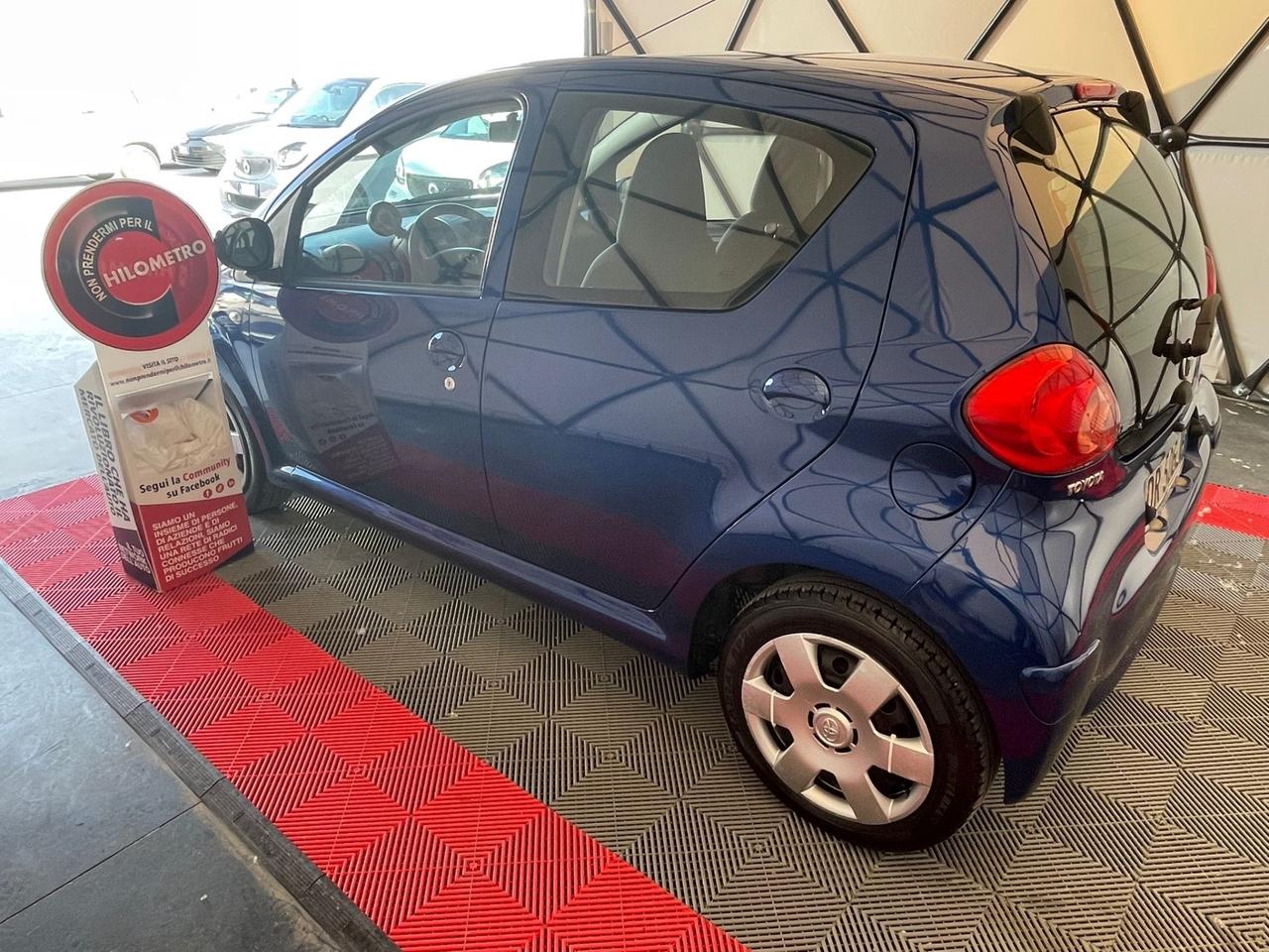 Toyota Aygo 1.0 12V VVT-i 5 porte Now