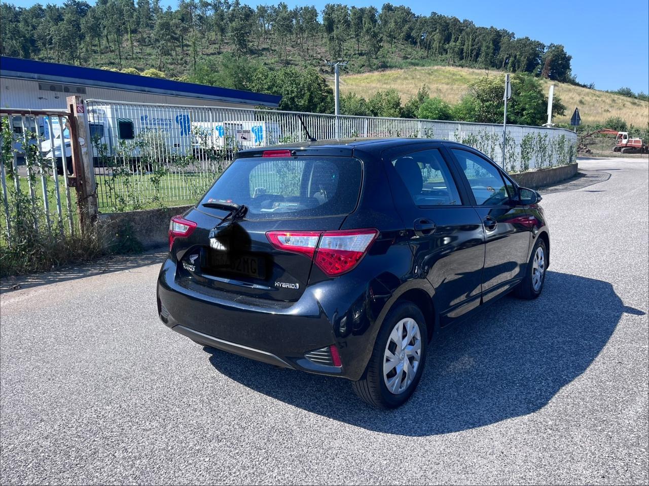 Toyota Yaris 1.5 Hybrid 5 porte Cool