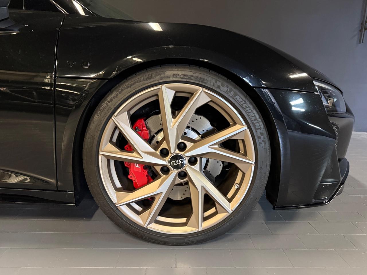 Audi R8 Spyder V10 RWD S tronic performance