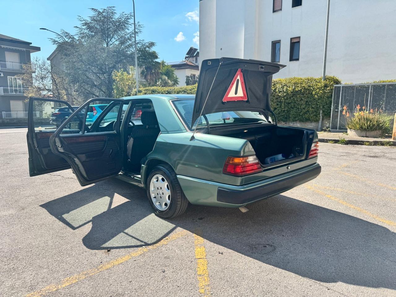 Mercedes-benz E 200 OLDTIMER GIA' ASI - 1991