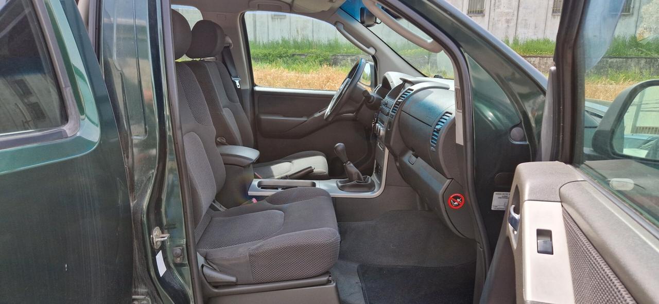 Nissan Navara 2.5 dCi 4 porte Double Cab XE