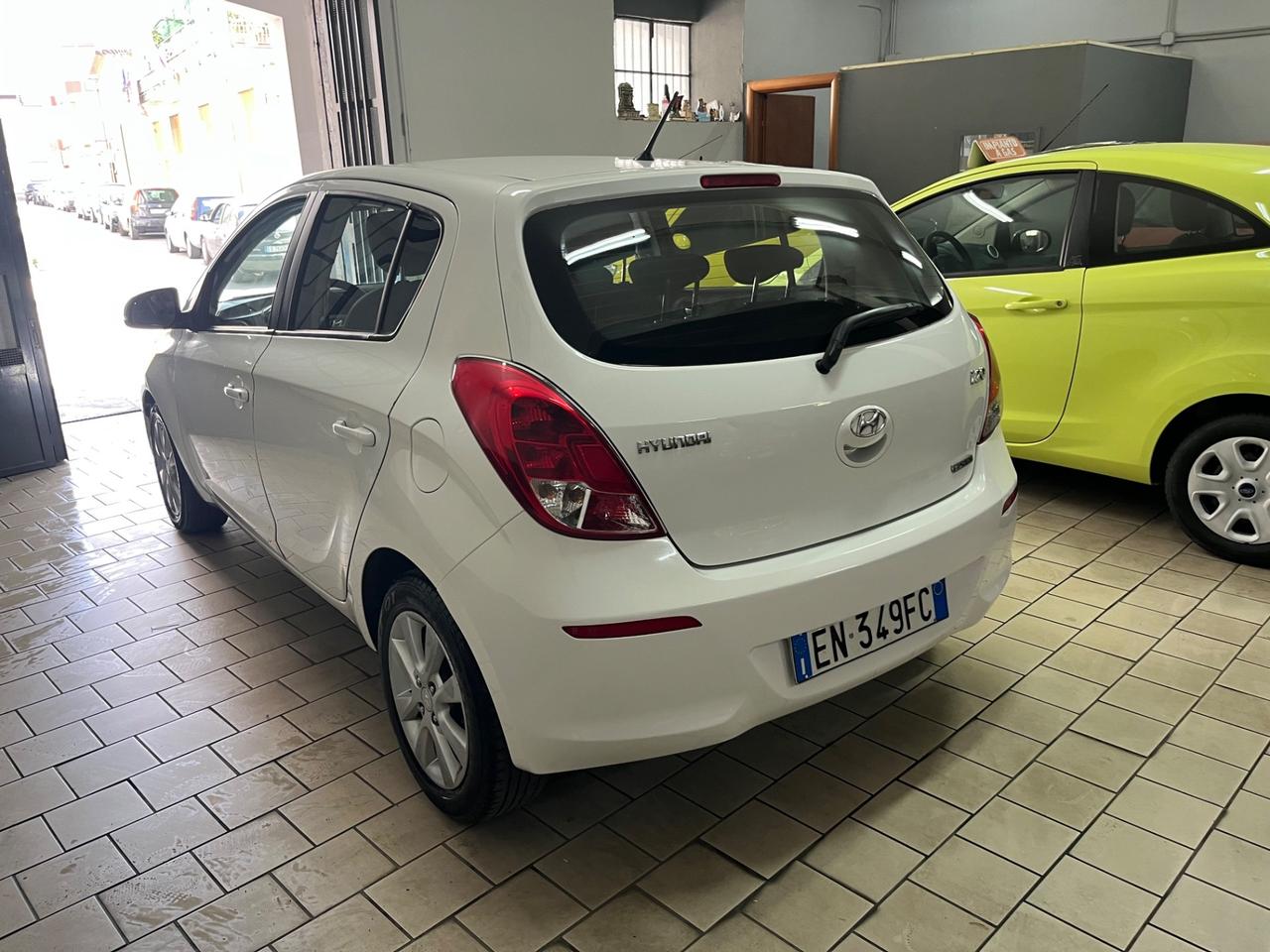 Hyundai i20 1.4 CRDi 5p. Tagliandata 12