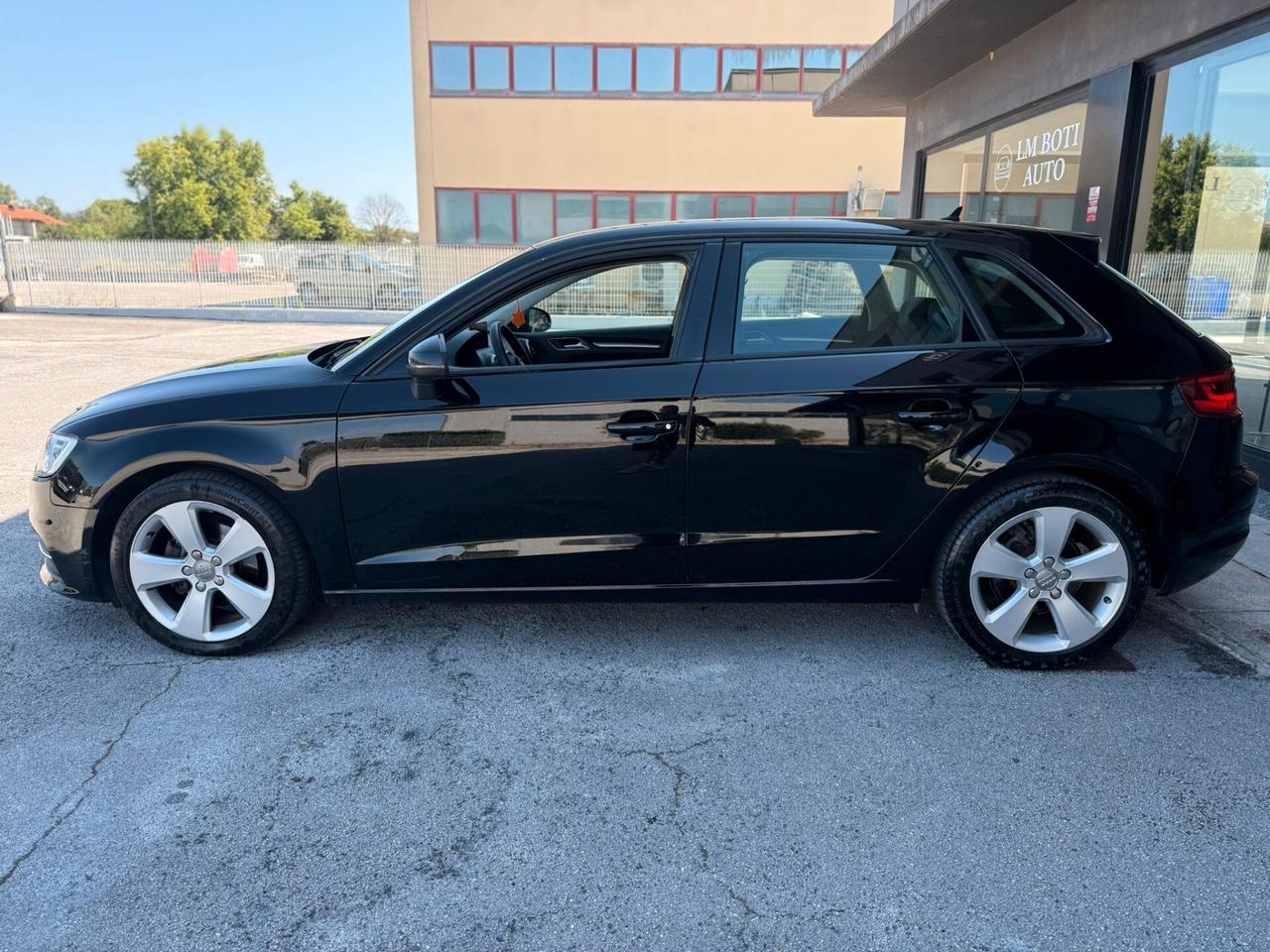 AUDI A3 1.6 TDI 2014 12 MESI DI GARANZIA