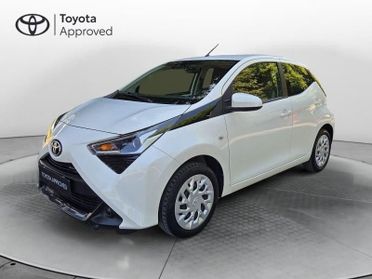 Toyota Aygo 2ª serie Connect 1.0 VVT-i 72 CV 5 porte x-play MMT