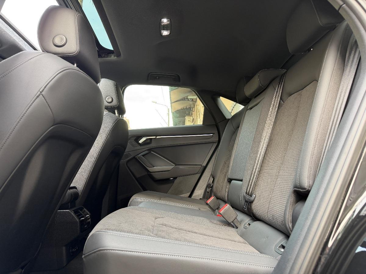 Audi Q3 Sportback 40 TDI Quattro S-line Identity Black 200 CV