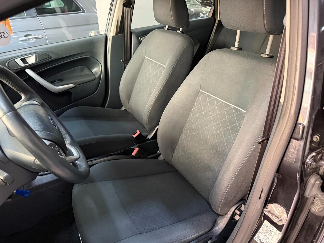 Ford Fiesta 1.4 5 porte Bz.- GPL Titanium 2012