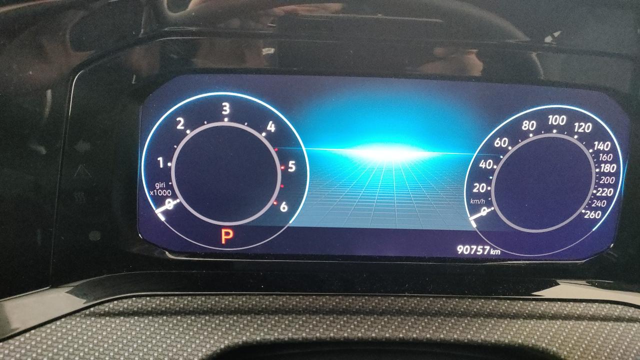 VOLKSWAGEN Golf VIII 2020 - Golf 2.0 tdi R-Line 150cv dsg