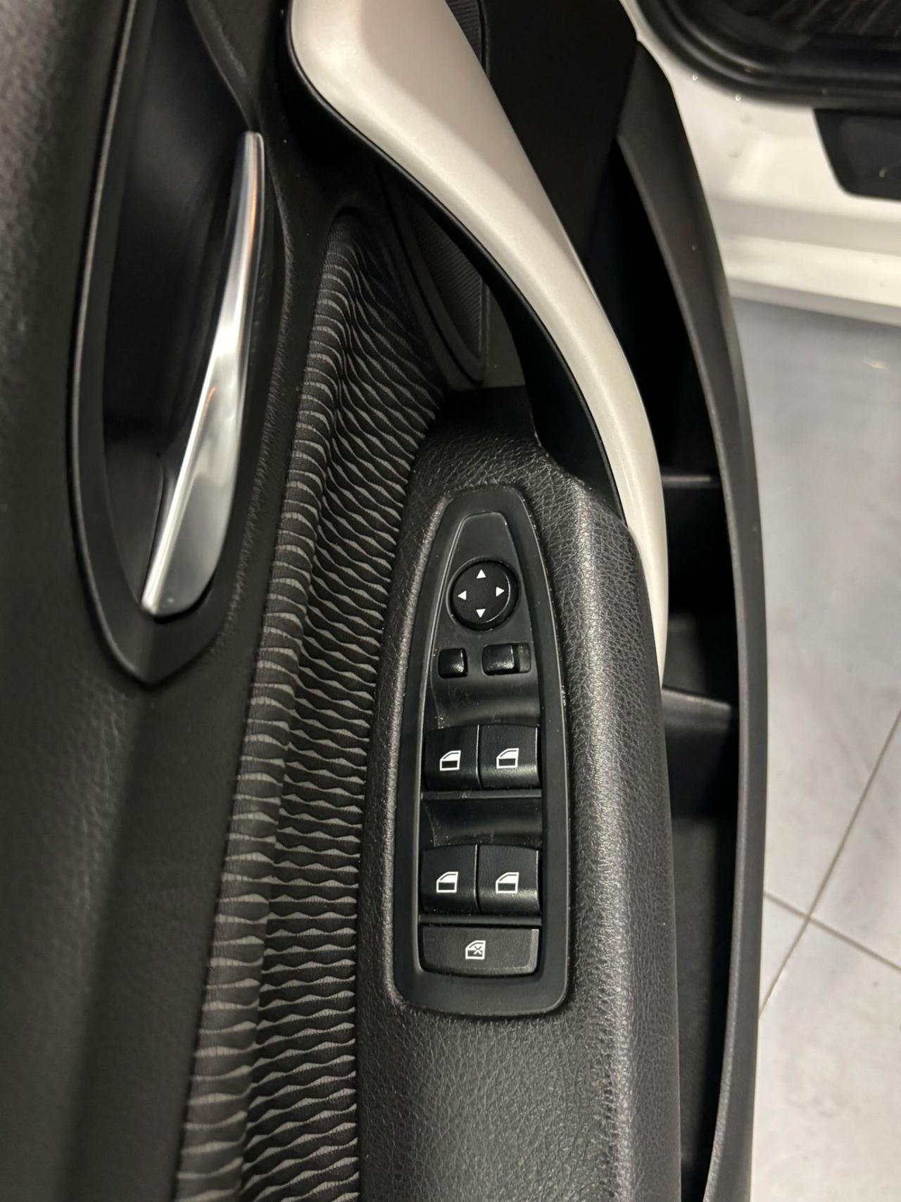 Bmw 118 118d 5p. Msport