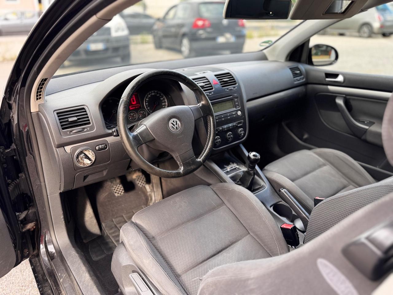 Volkswagen Golf 1.9 TDI 3p. Sportline