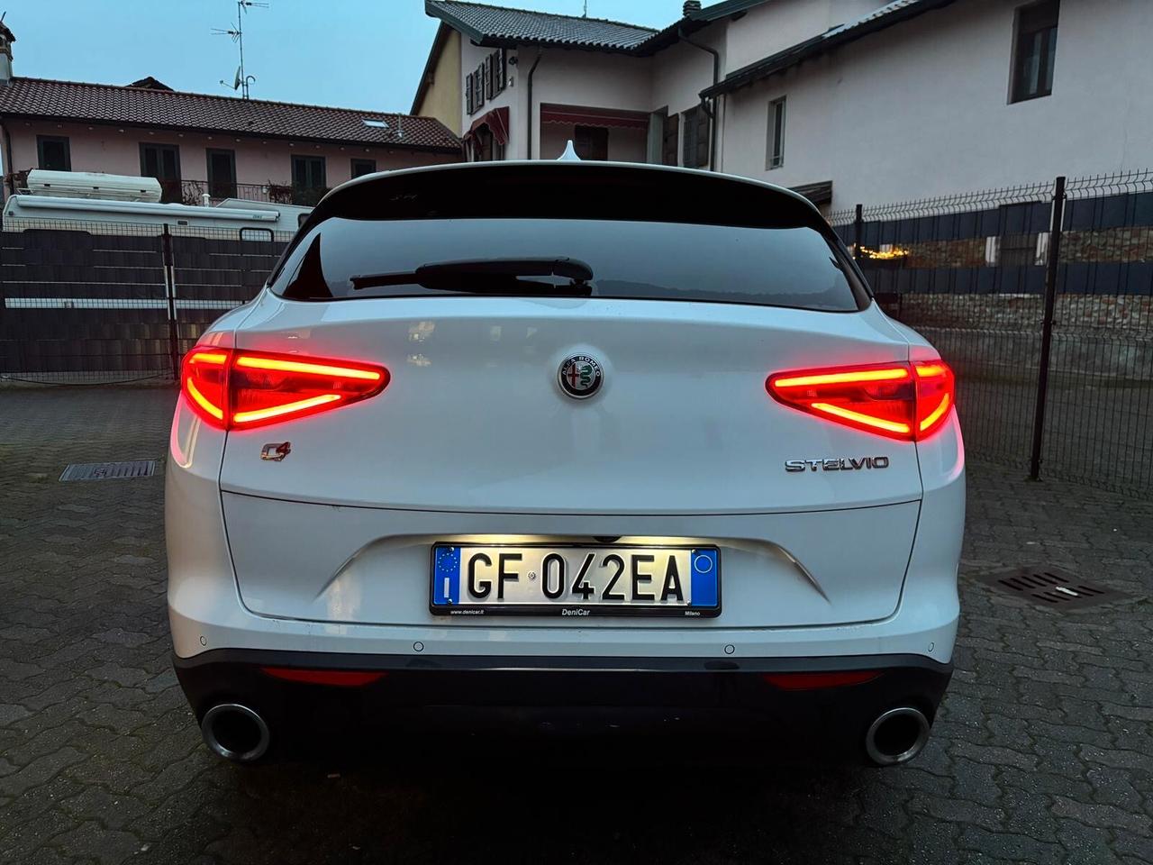 Alfa Romeo Stelvio 2.2 Turbodiesel 160 CV AT8 RWD Business 2021
