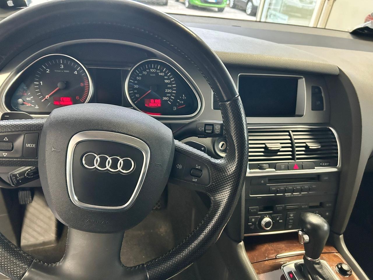 Audi Q7 3.0 V6 TDI 233CV quattro 7 POSTI 2006