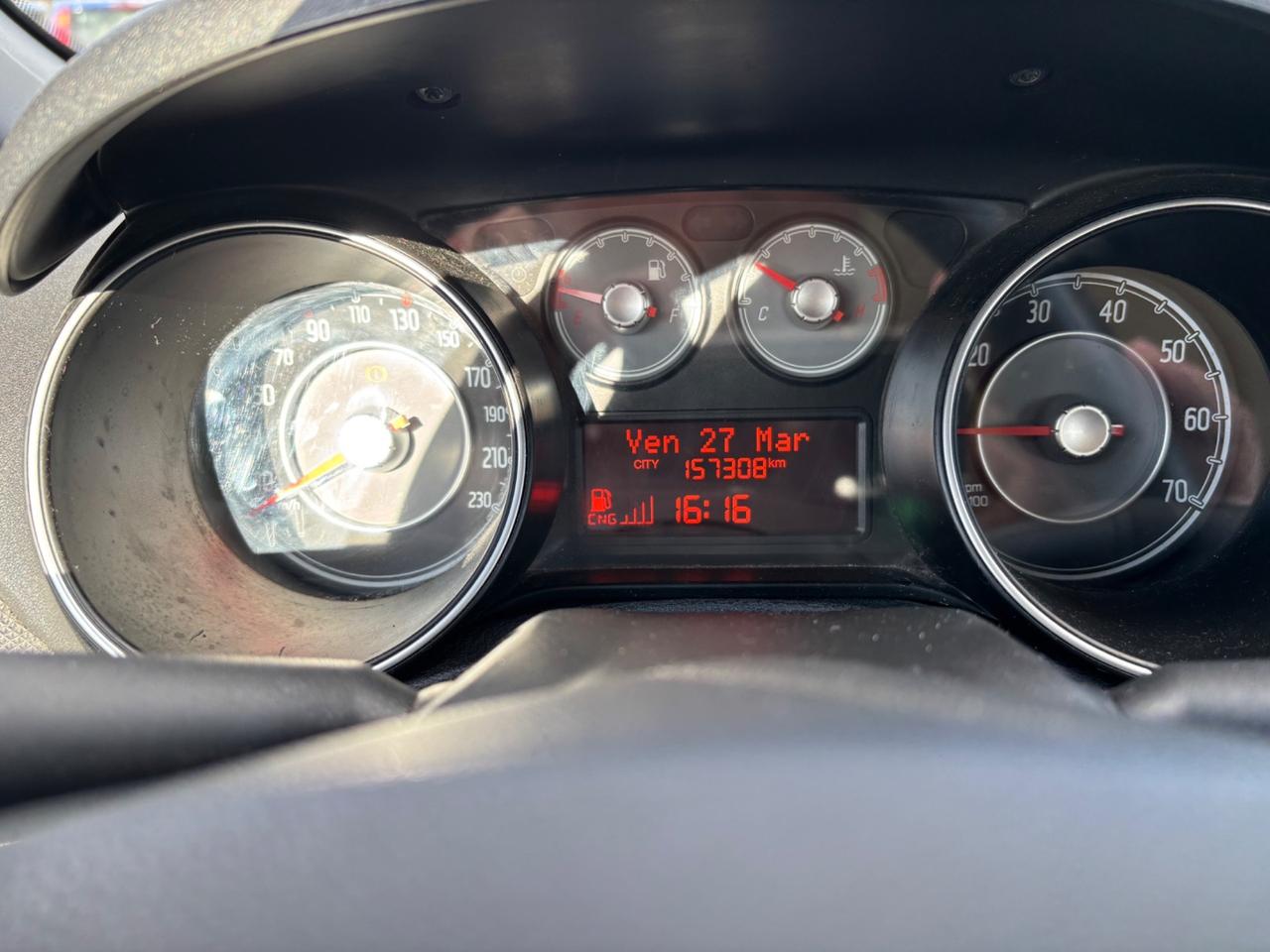 Fiat Punto 1.4 8V 5 porte Natural Power Lounge