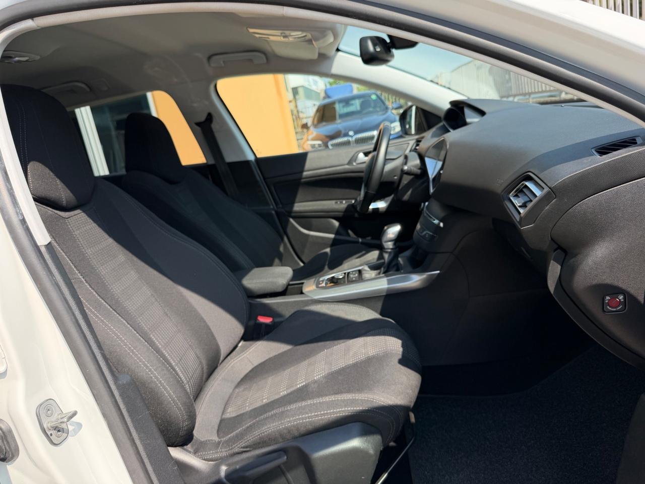 Peugeot 308 BlueHDi 120 S&S EAT6 SW Allure
