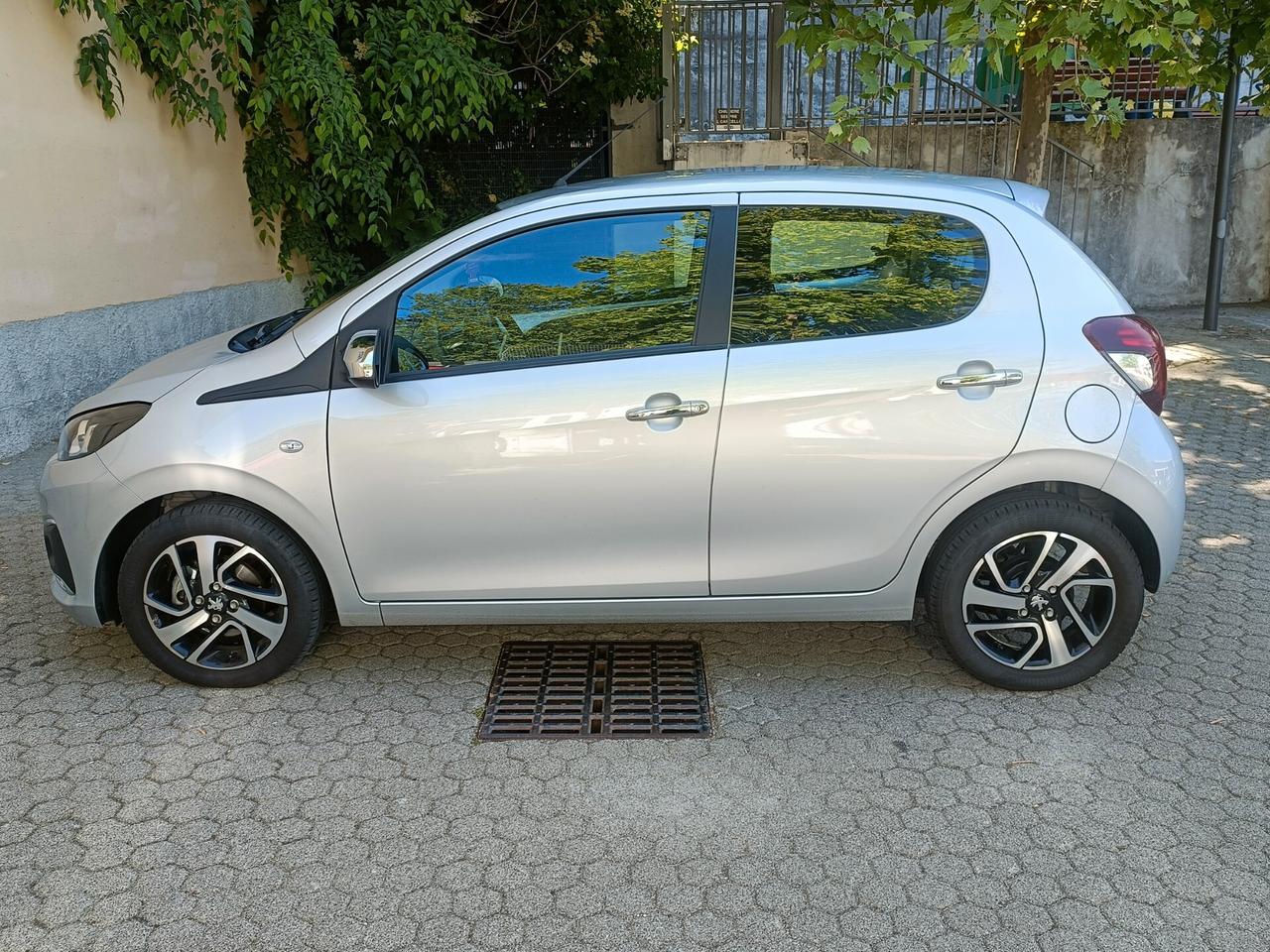 Peugeot 108 VTi 72 S&S 5 porte Allure