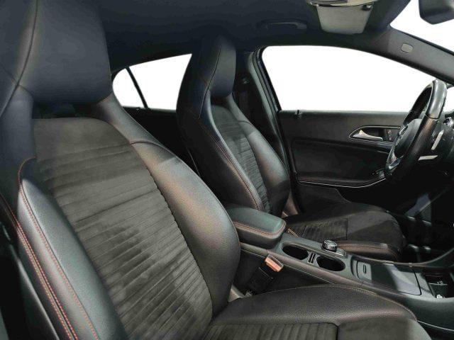 MERCEDES-BENZ GLA 220 d Automatic Sport