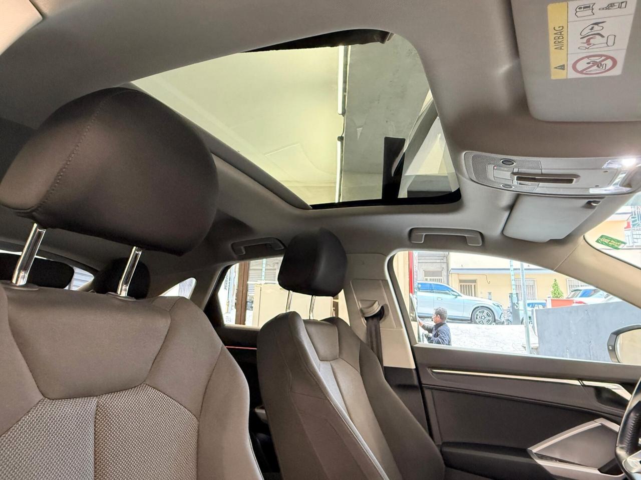 Audi Q3 35 TDI S tronic Business plus