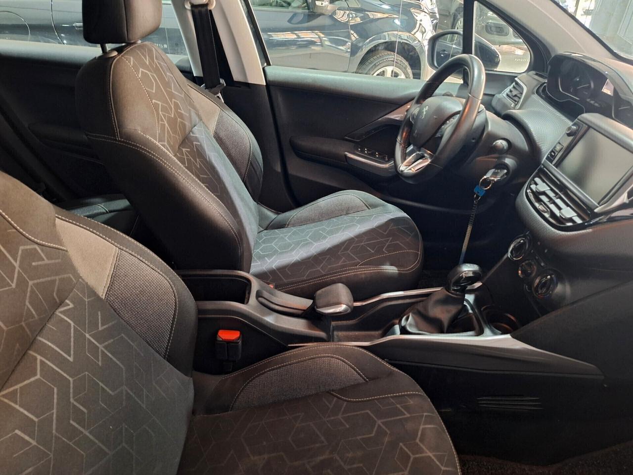 Peugeot 2008 1.2 GPL (NUOVO) 82CV 2018