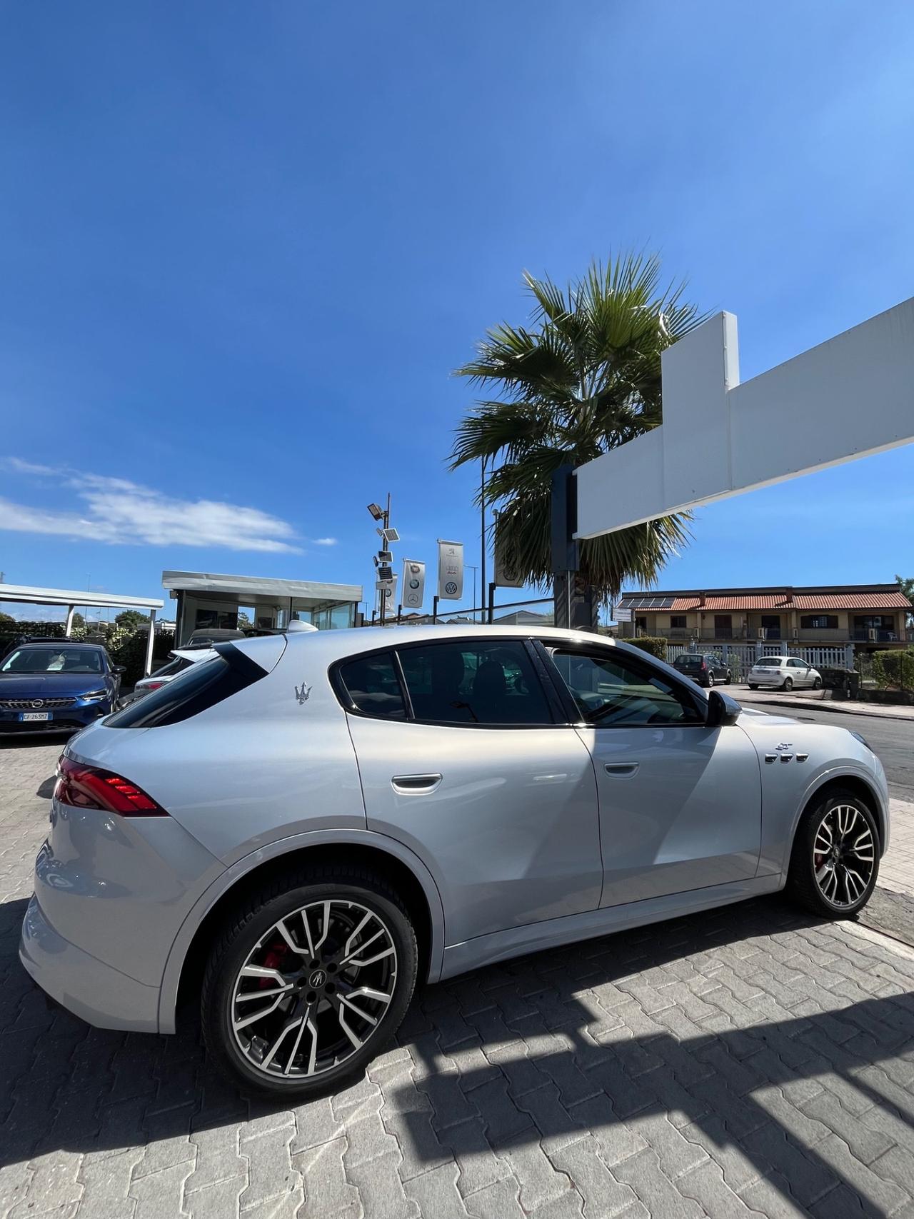 Maserati Grecale MHEV 300 CV AWD GT