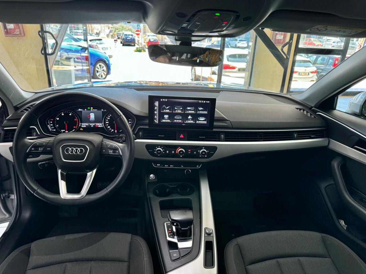 Audi A4 Avant 30 TDI/136 CV S tronic Business