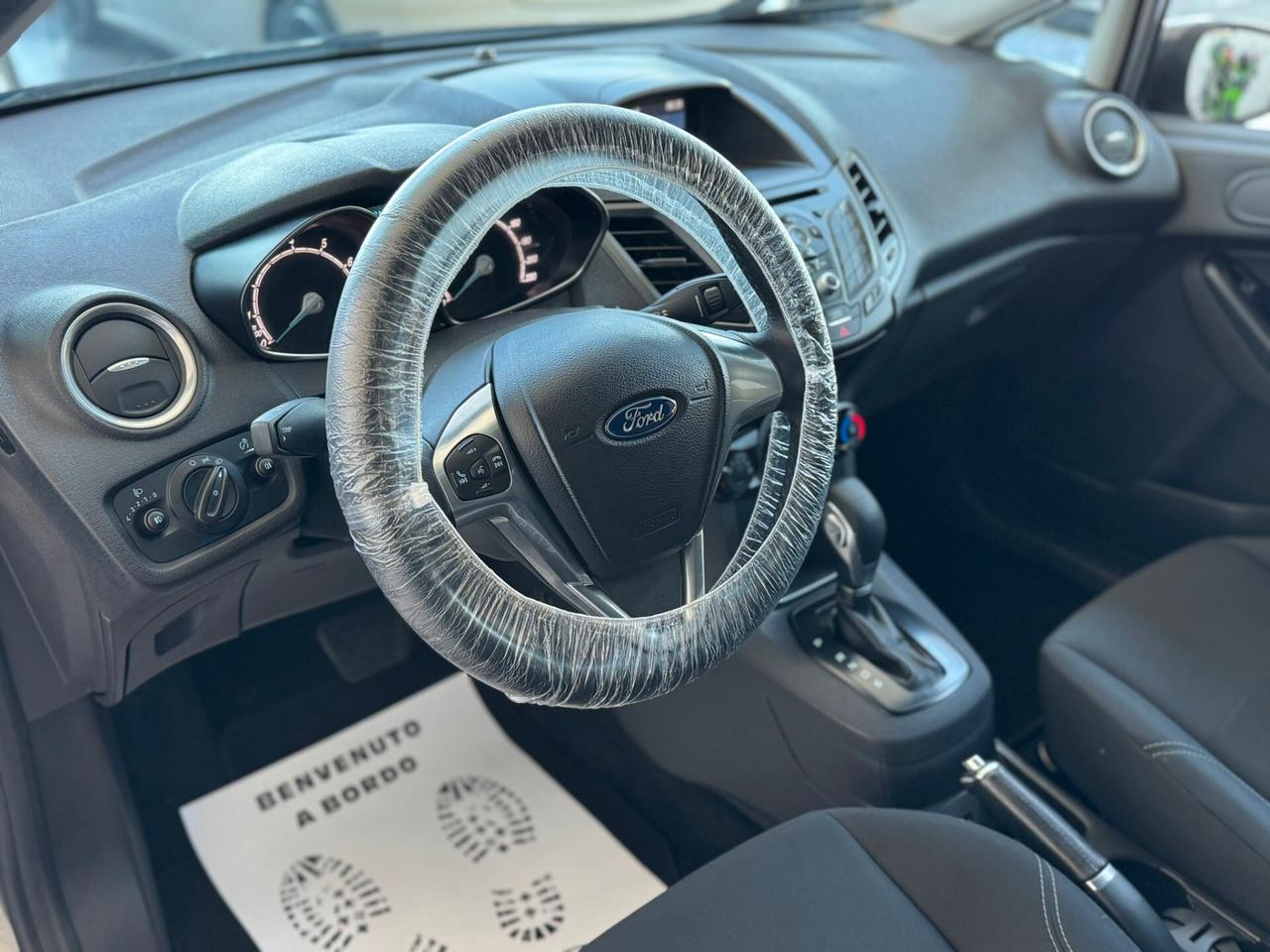 Ford Fiesta 1.0 80CV 5 porte Black & White Edition