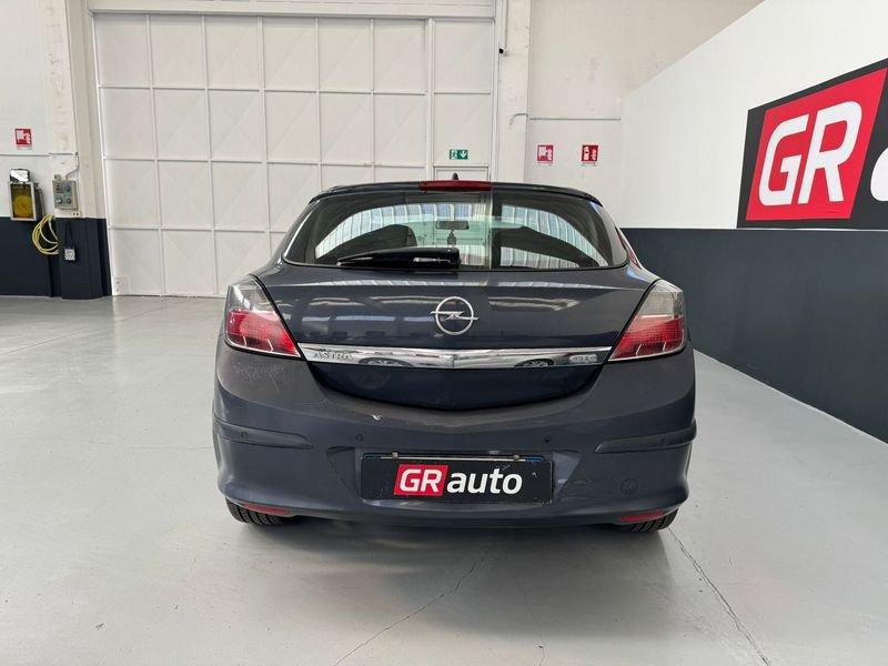 Opel Astra Astra GTC 1.7 cdti Cosmo 125cv 3P