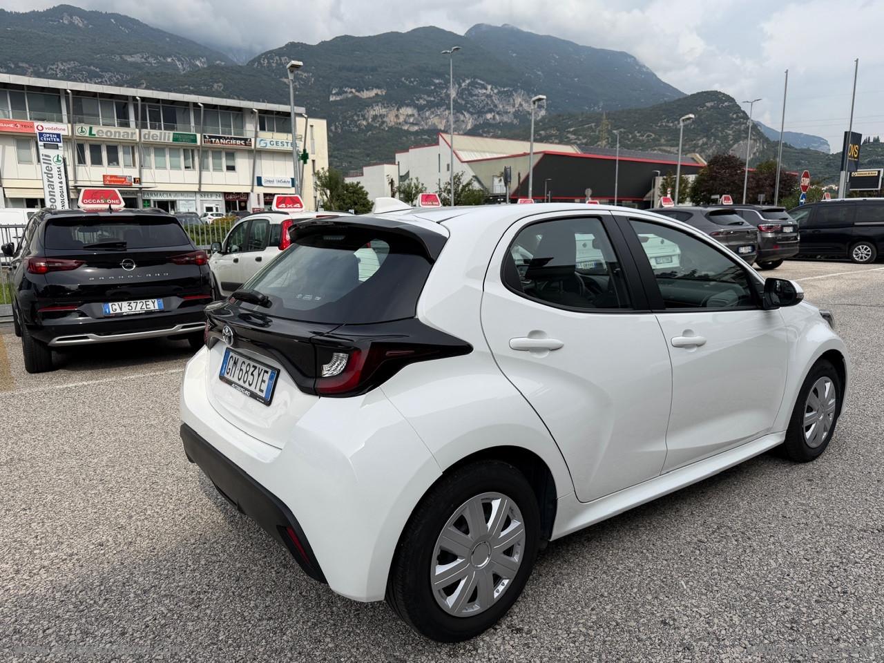 TOYOTA Yaris 1.0 5p. Active