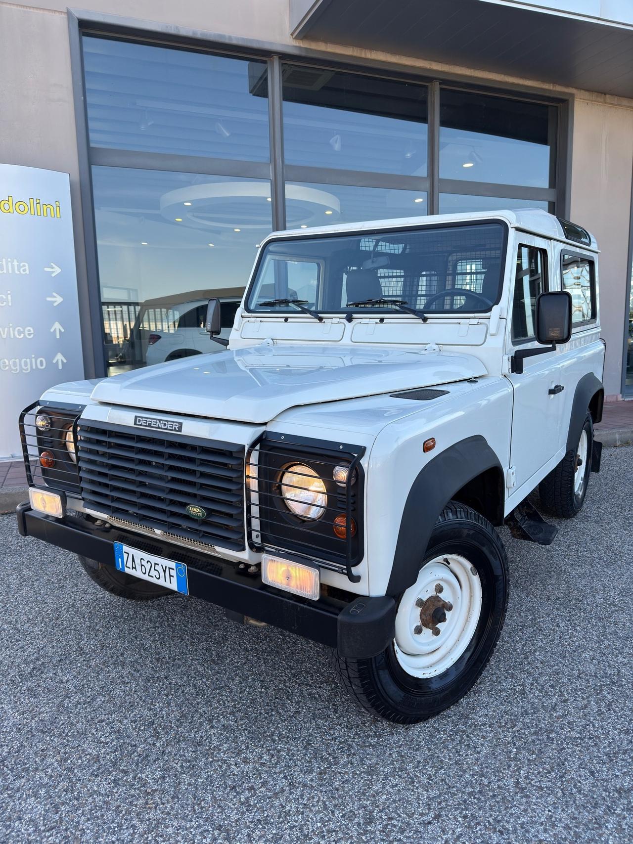 Land Rover Defender 90 2.5 Td5 my06"