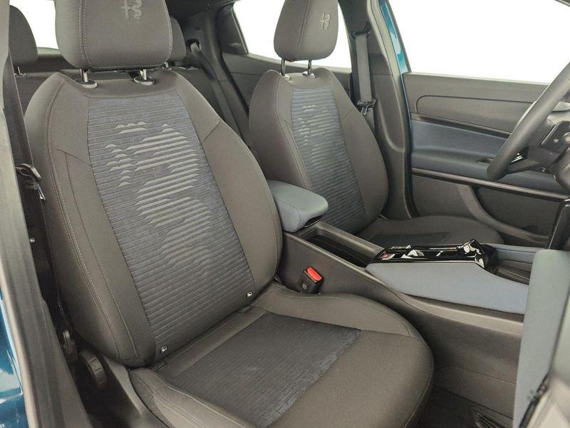 Alfa Romeo Junior 1.2 145 CV Hybrid eDCT6