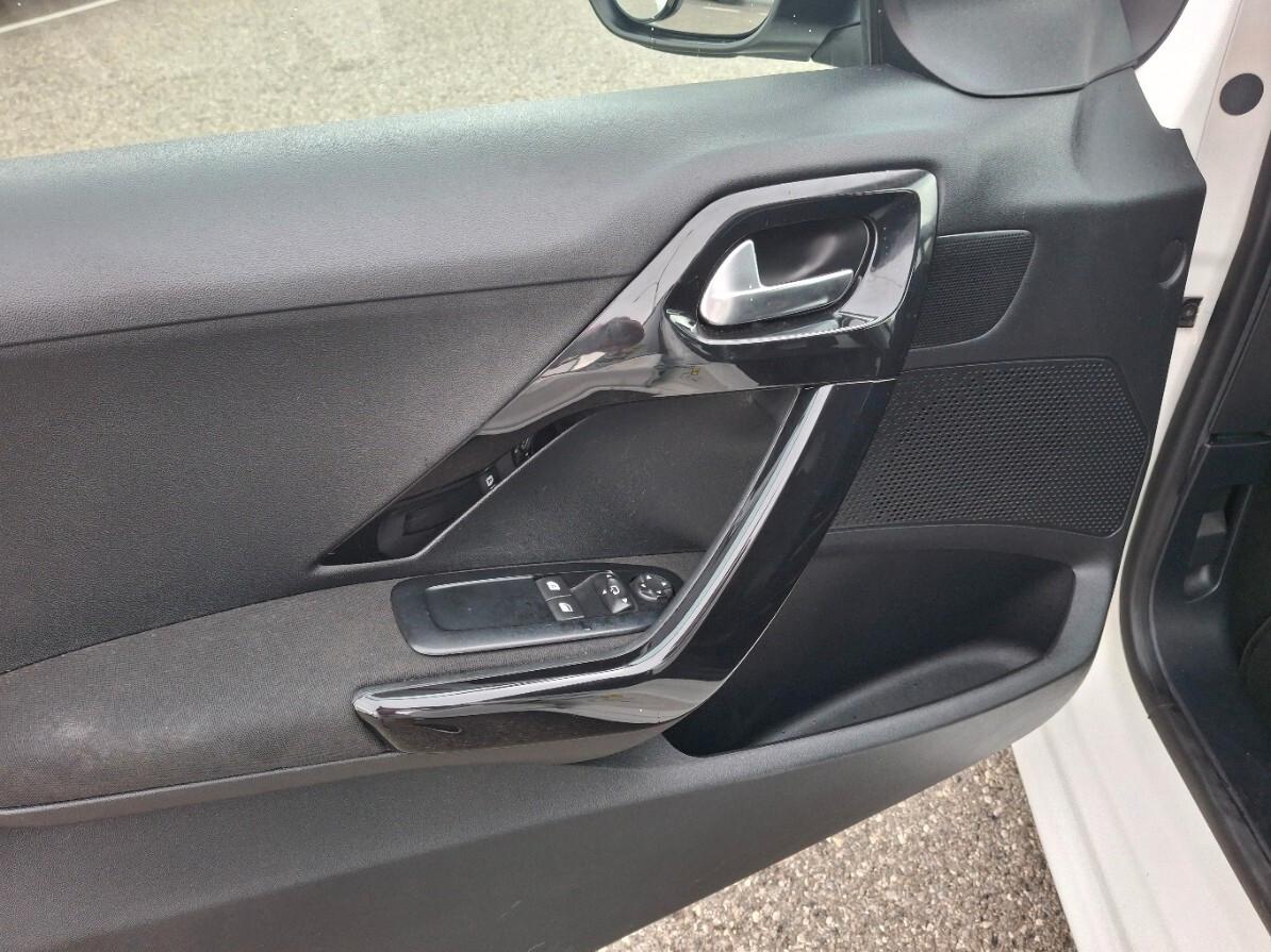 Peugeot 208 1.4 VTi 95 CV 5p. GPL Active