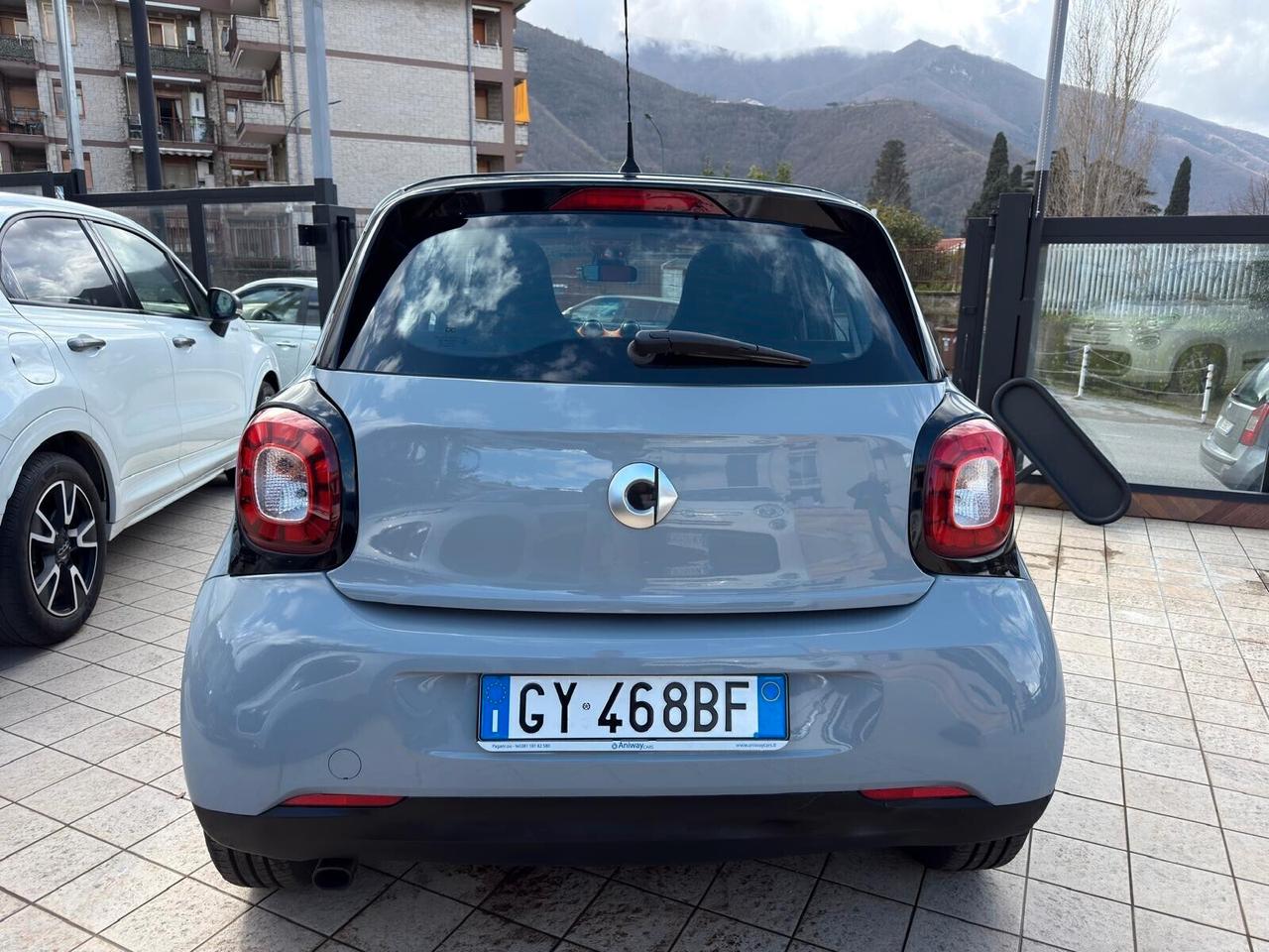 Smart ForFour 1.0 Benzina 2016 – Garanzia Shock