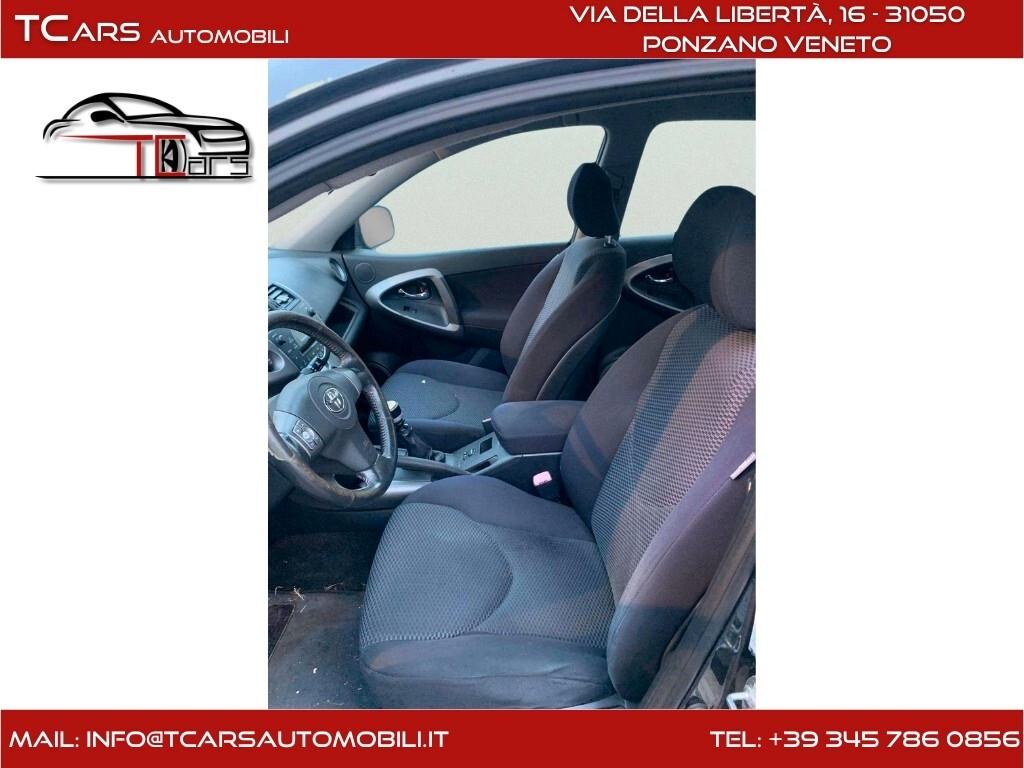 TOYOTA RAV4 2.2 DIESEL - GARANZIA TCARS - NEOPAT.