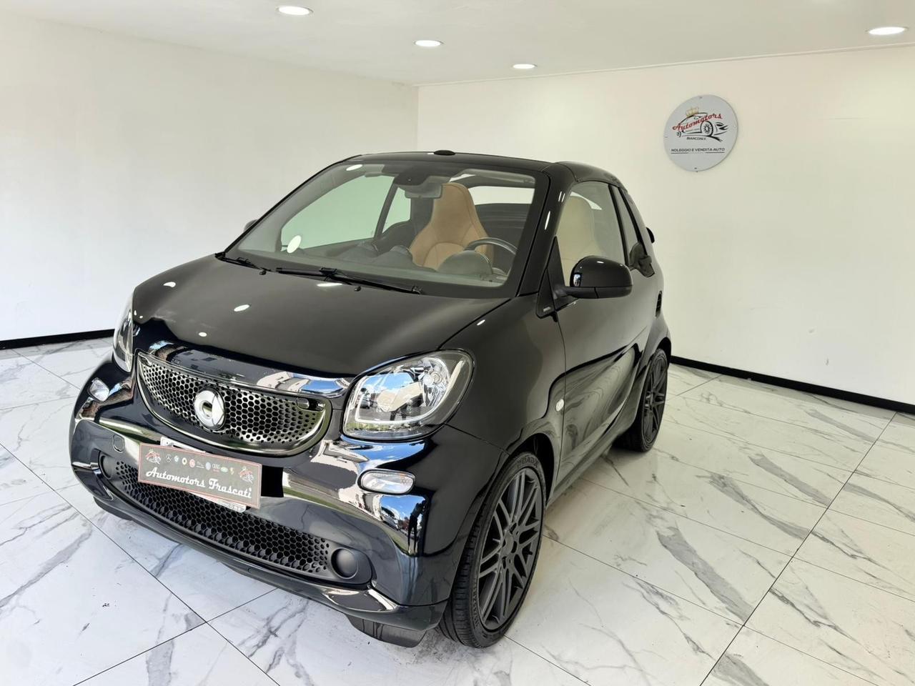 Smart ForTwo 70 1.0 twinamic cabrio-PELLE -CERCHI BRABUS