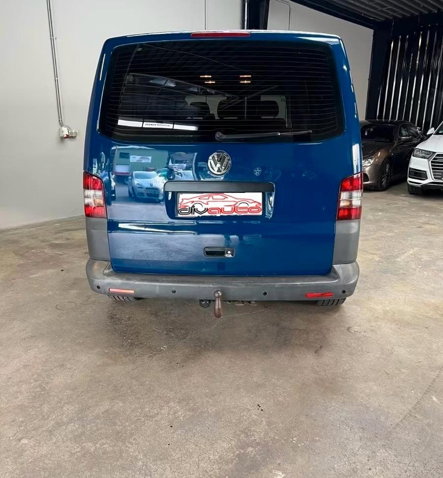 Volkswagen T5 Caravelle 7 POSTI