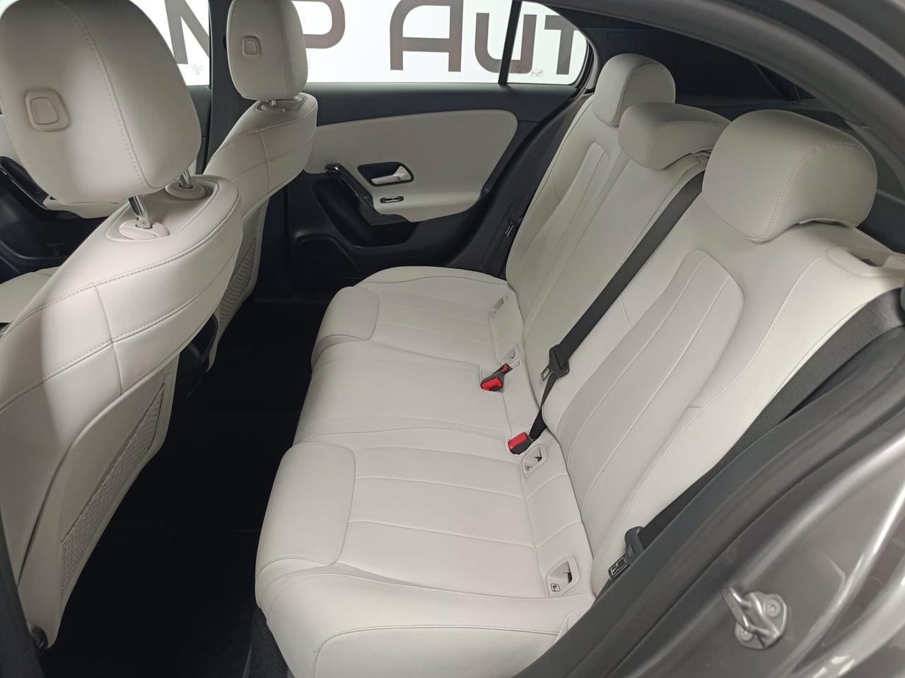 Mercedes-benz A 180 d Automatic Premium
