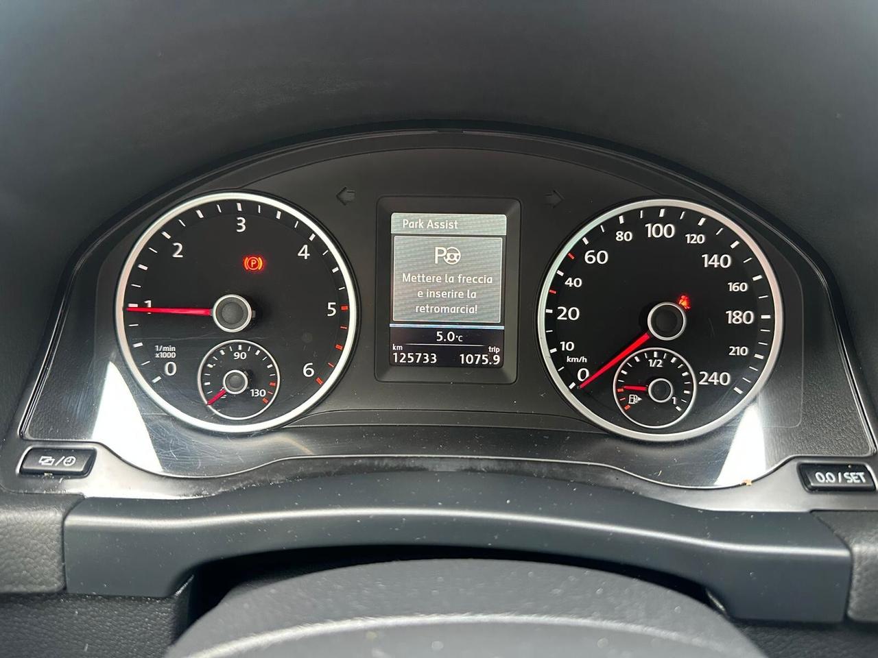 Volkswagen Tiguan 2.0 TDI Plus 110 CV Sport & Style BlueMotion Tech. TETTO APRIBILE E TUTTI TAGLIANDI VW