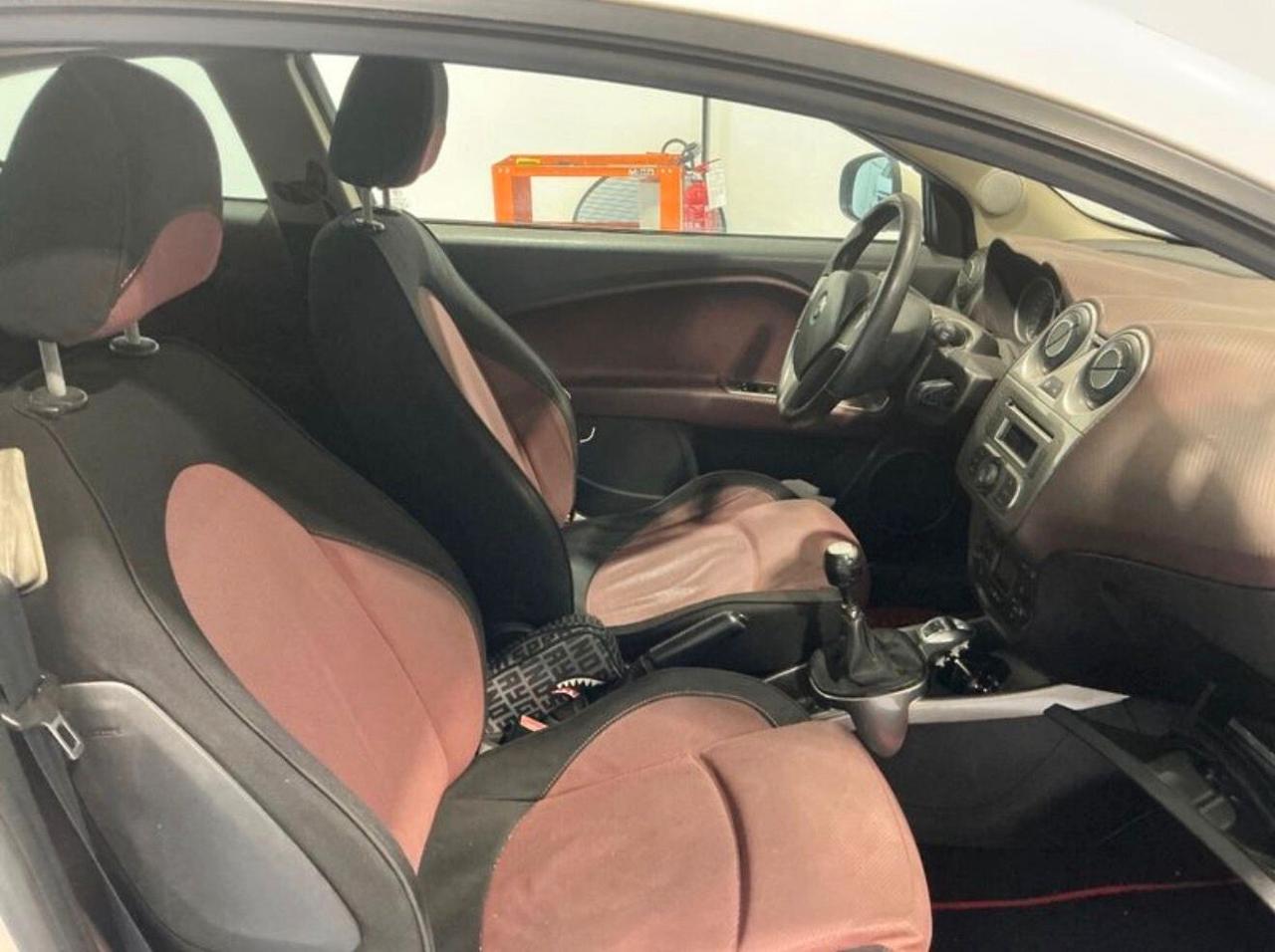 Alfa Romeo MiTo 1.3 JTDm-2 95 CV S&S Distinctive Premium Pack