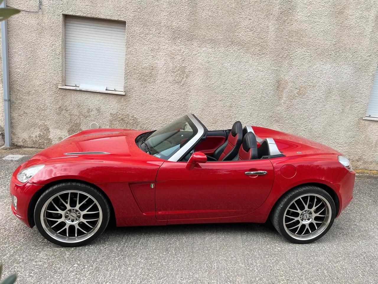 Opel GT 2.0 Turbo 16V