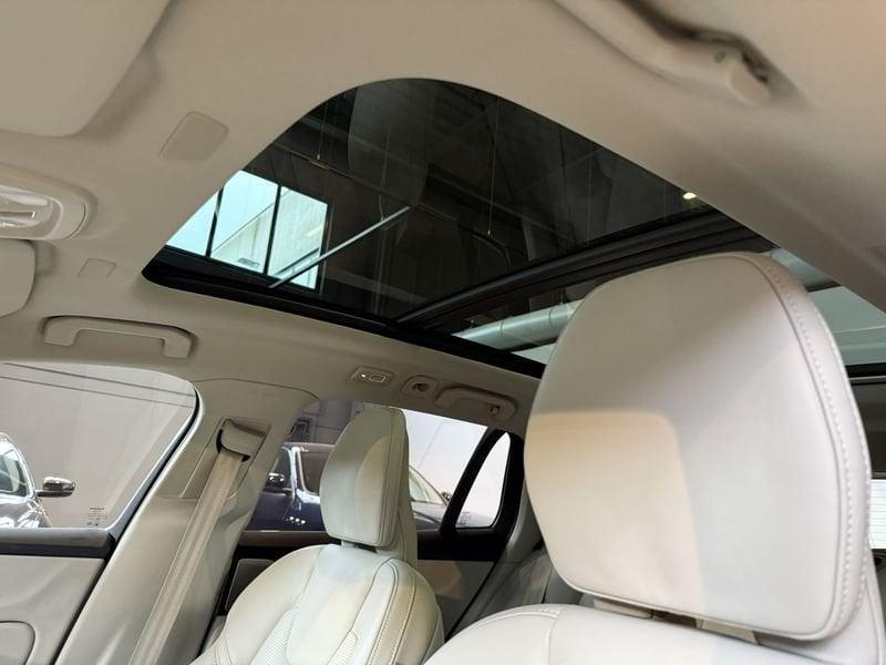 Volvo V60 Cross Country V60 Cross Country B4 (d) AWD automatico Ultimate