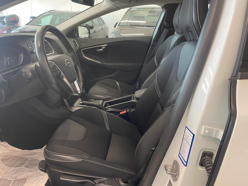 Volvo V40 BUSINESS PLUS D2 Geartronic