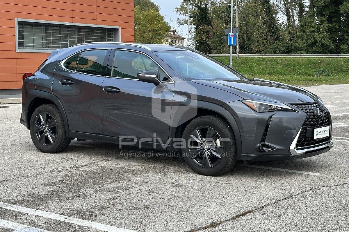 LEXUS UX Hybrid Urban