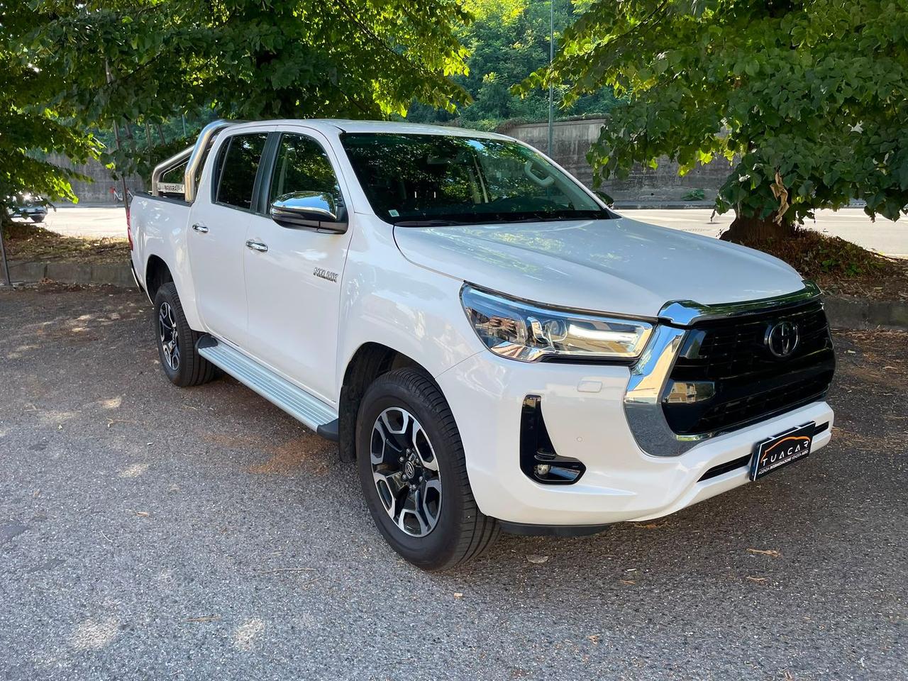 Toyota Hilux 2.4 d double cab Executive 4w #11631