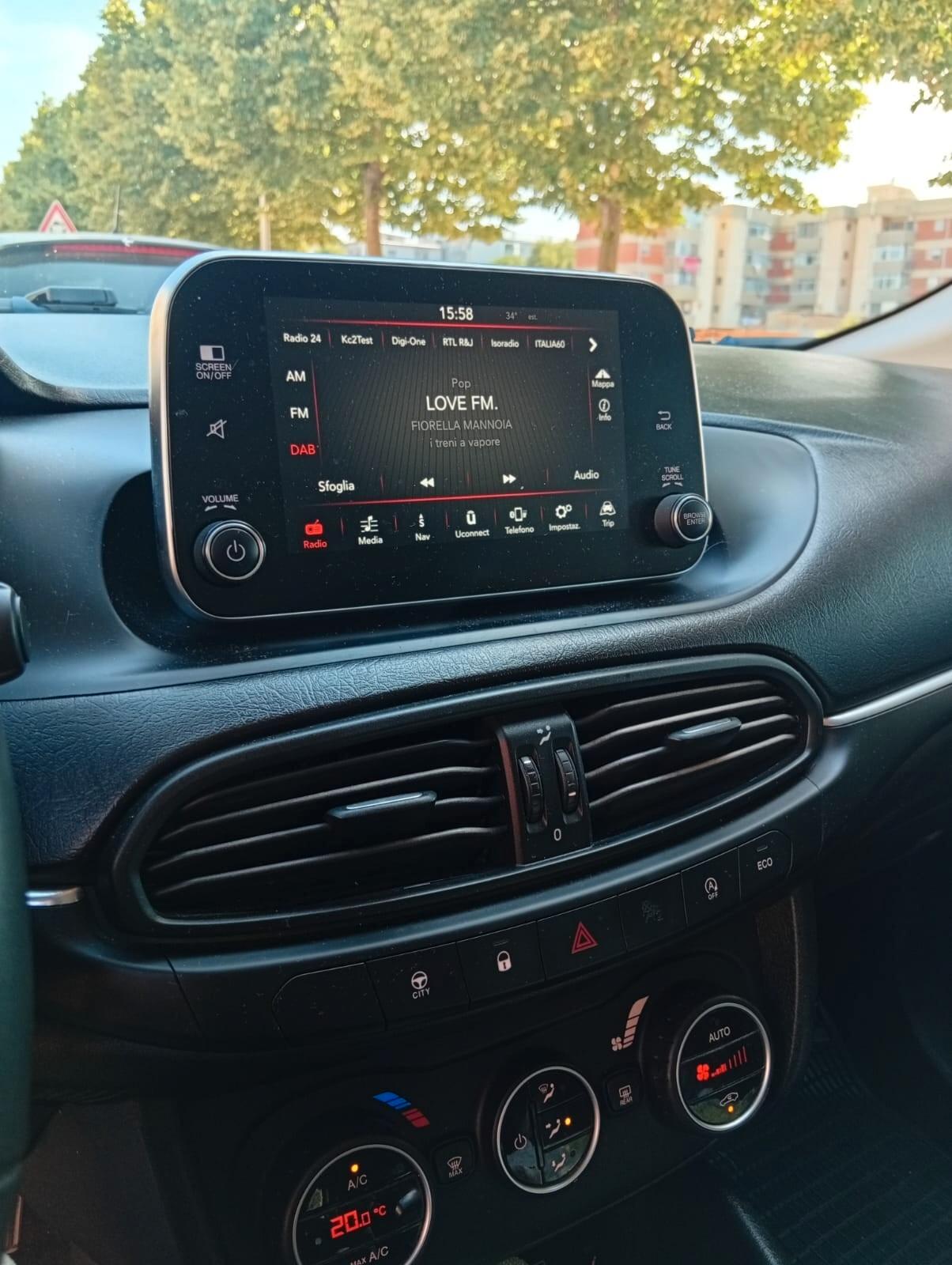 Fiat Tipo 1.6 Mjt S&S SW Lounge *CAMBIO AUTOMATICO*
