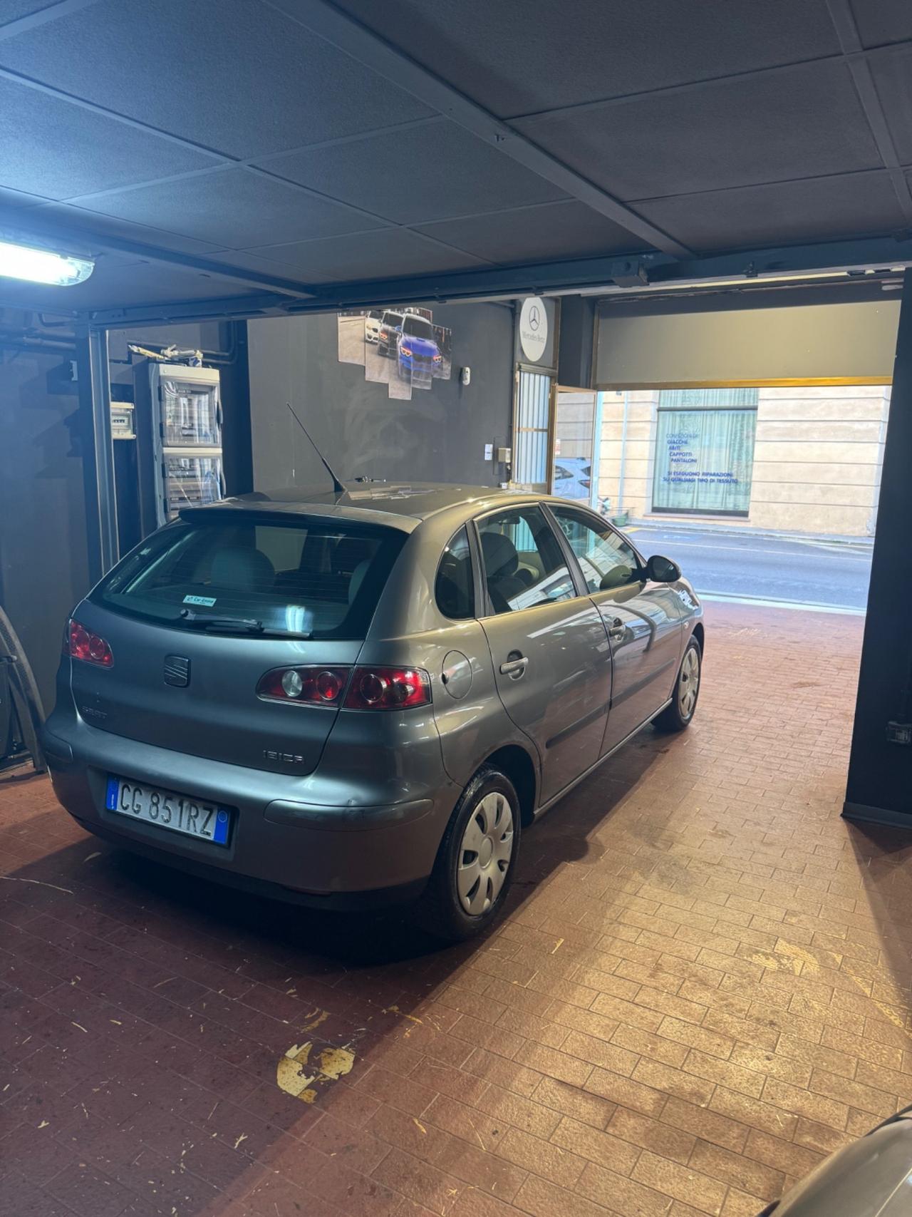 Seat Ibiza 1.4 16V 5p. Signo