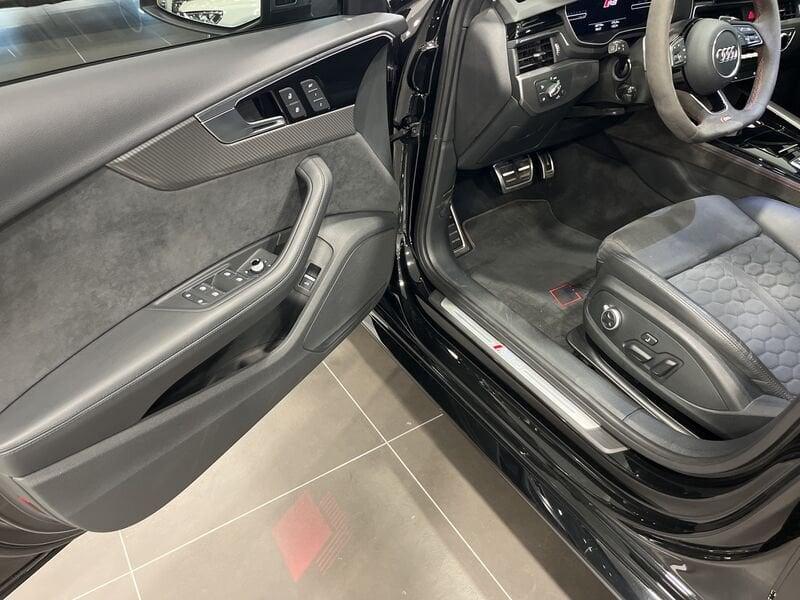 Audi A4 Audi RS 4 Avant Competition 331(450) kW(CV) tiptronic