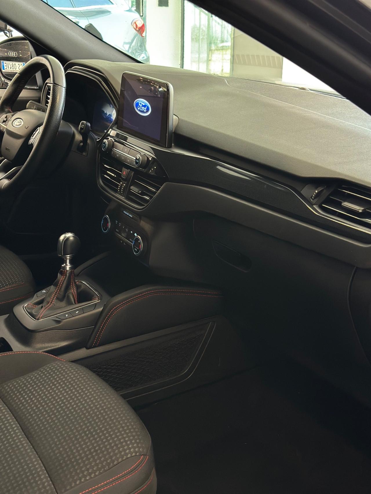 Ford Kuga 2.0 EcoBlue Hybrid 150 CV 2WD ST-Line
