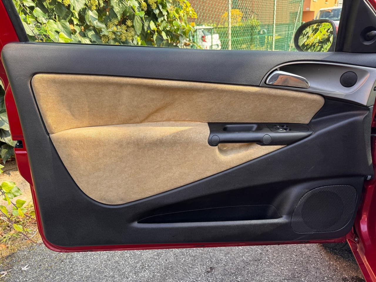 Lancia Ypsilon 1.2 16V Platino