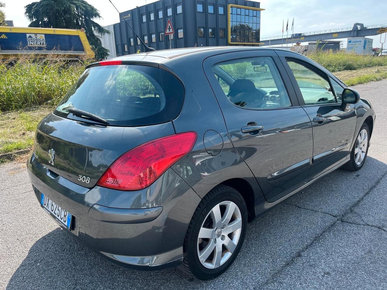 Peugeot 308 1.6 HDi 90CV 5p. Tecno