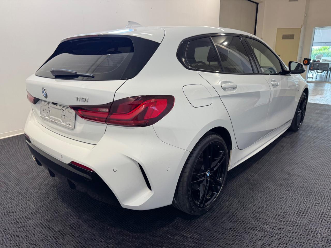 Bmw 118 118i 5p. Msport