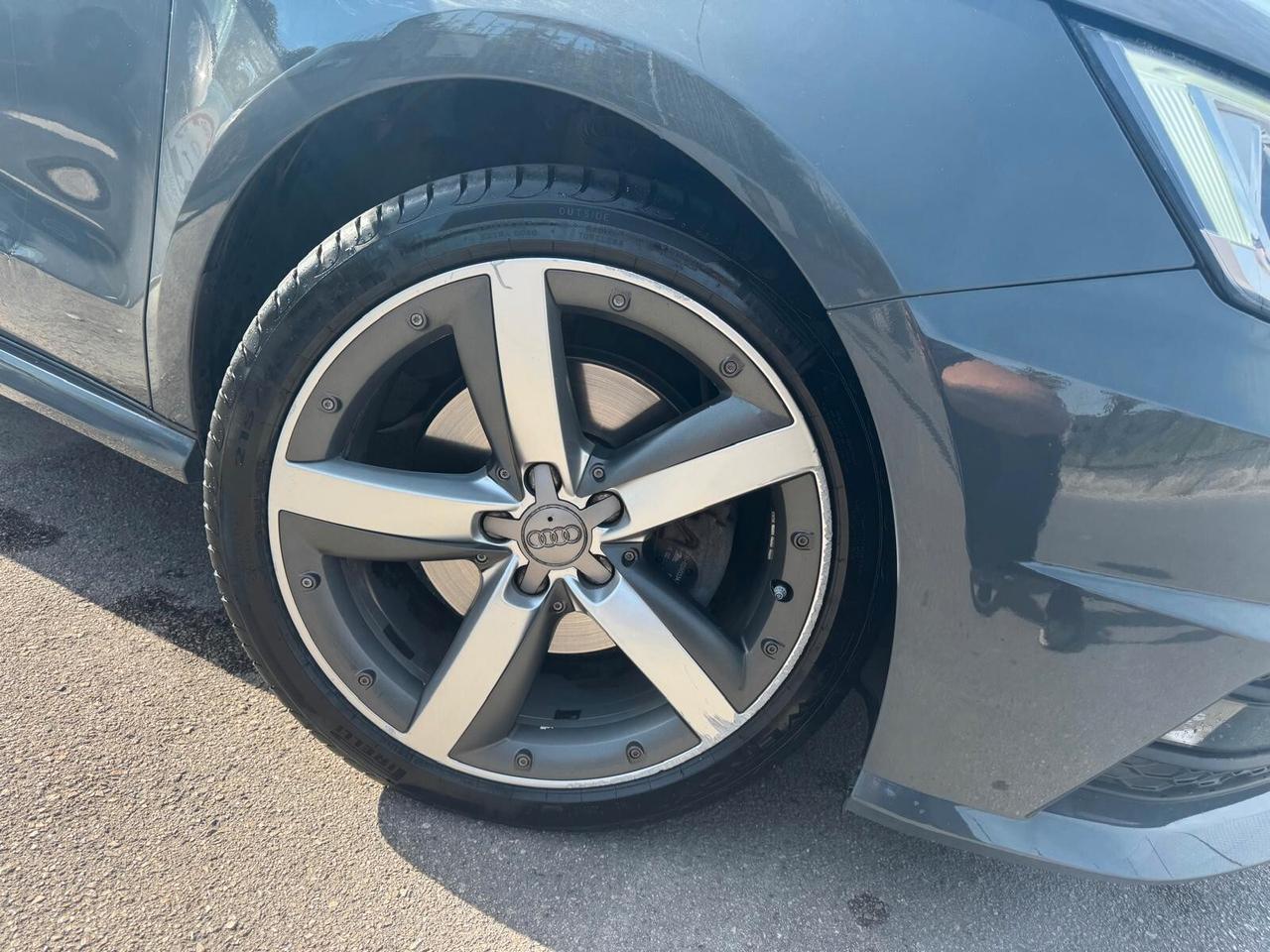 Audi A1 1.6 TDI 116 CV S-line Bonus Rottamazione 1000euro