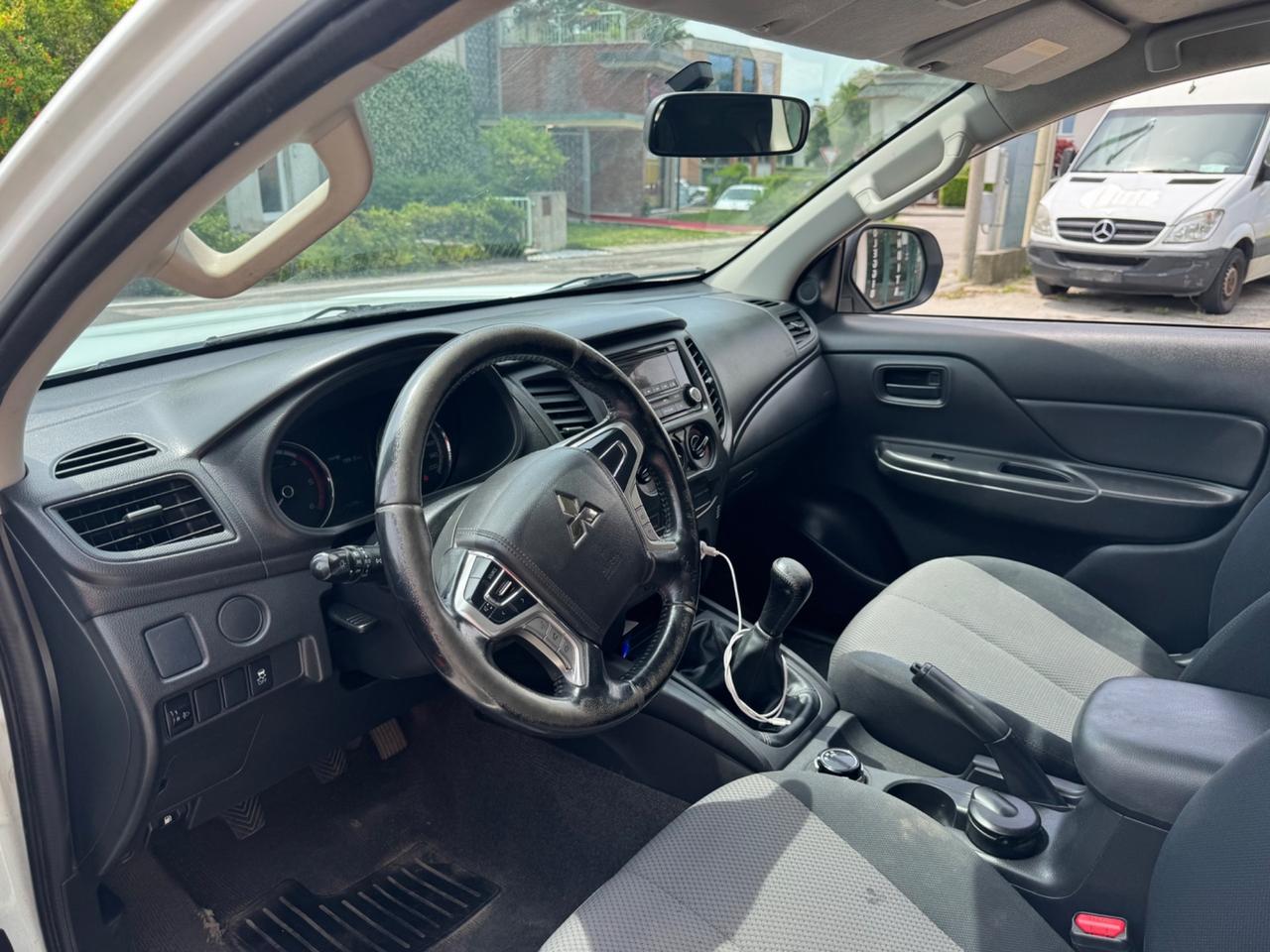 Mitsubishi L200 2.4 DI-D/154CV Double Cab Invite